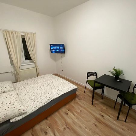 Apartman U Ljuby ヤーヒモフ エクステリア 写真